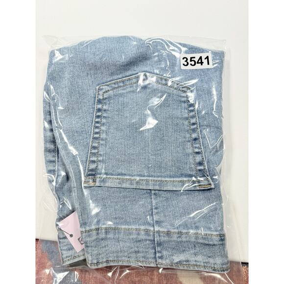 Wild Fable High Rise Denim Shorts Blue Jean Women’s Sz‎ 8/29 Casual Summer NWT - Picture 10 of 10